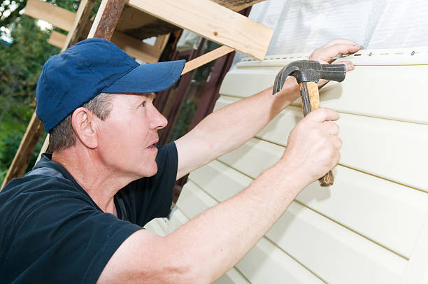 Affordable siding repair and maintenance services in Batesville, MS